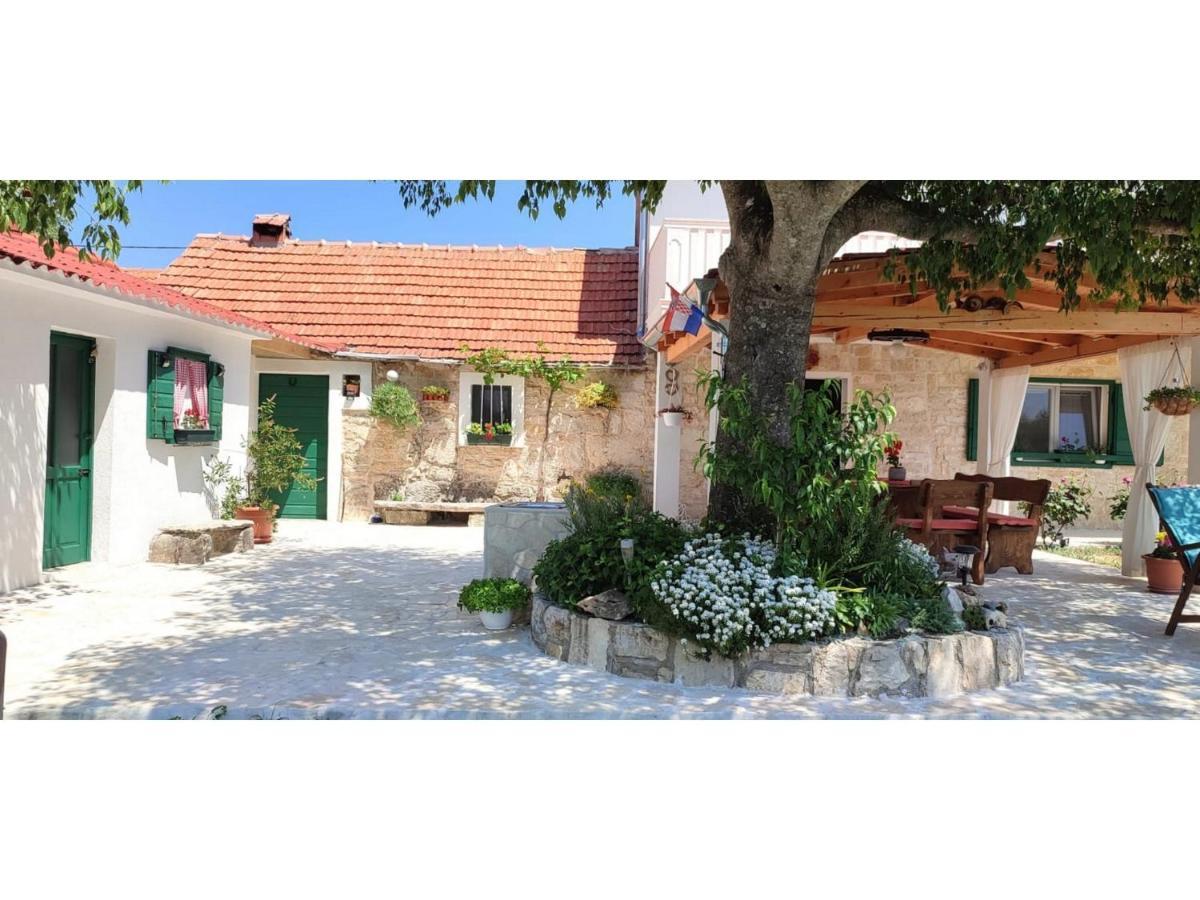 Bristane House Kuna מראה חיצוני תמונה