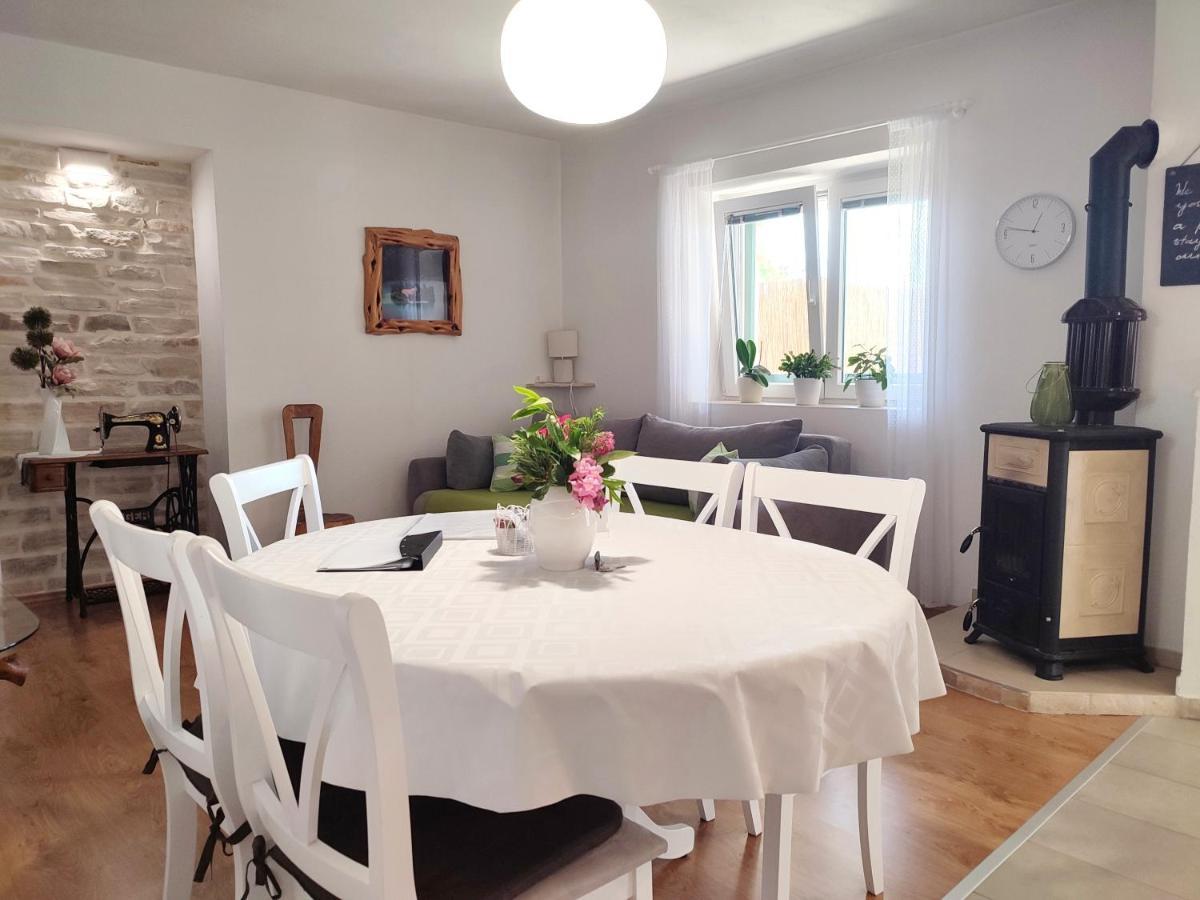 Bristane House Kuna מראה חיצוני תמונה