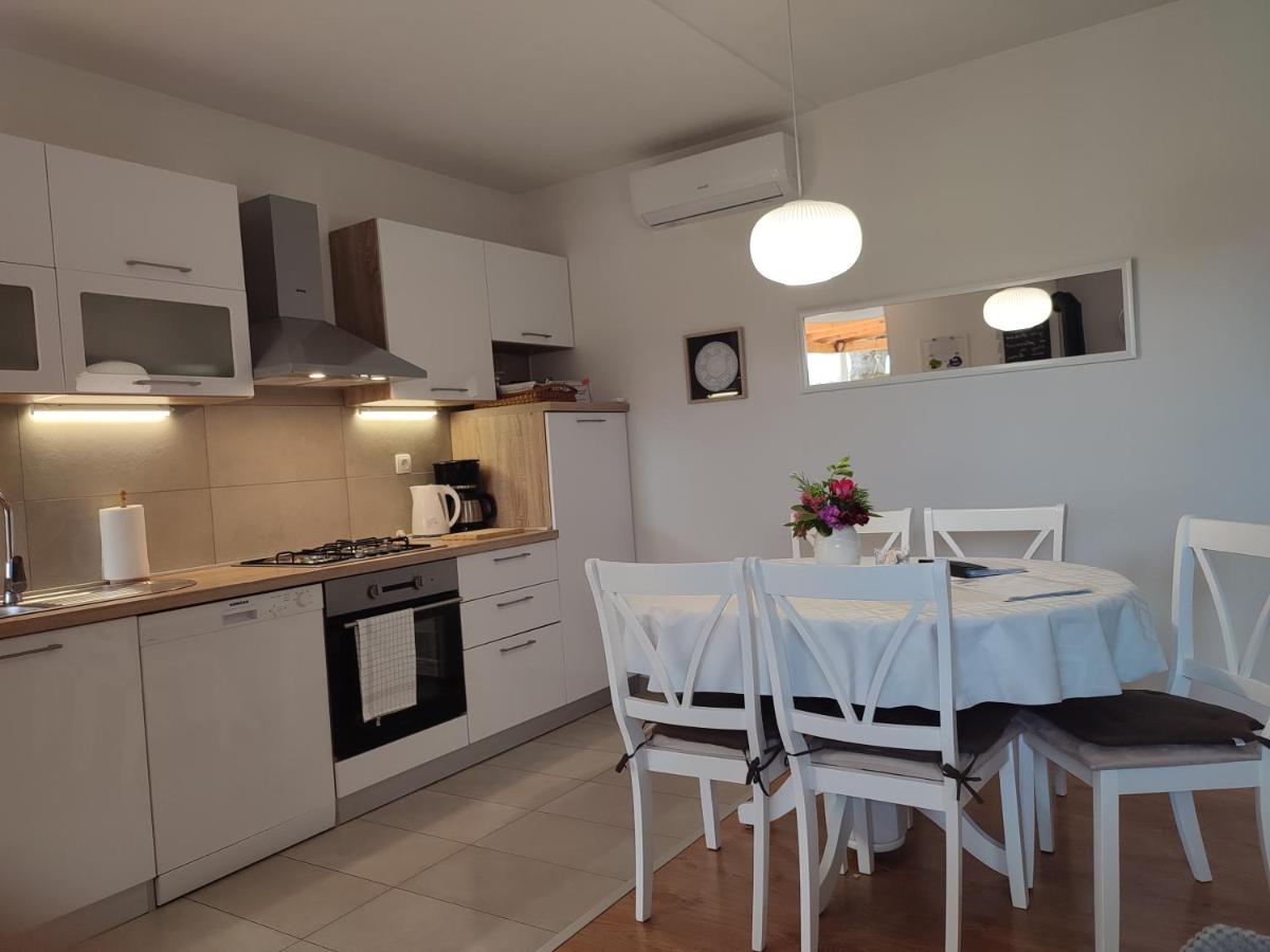 Bristane House Kuna מראה חיצוני תמונה